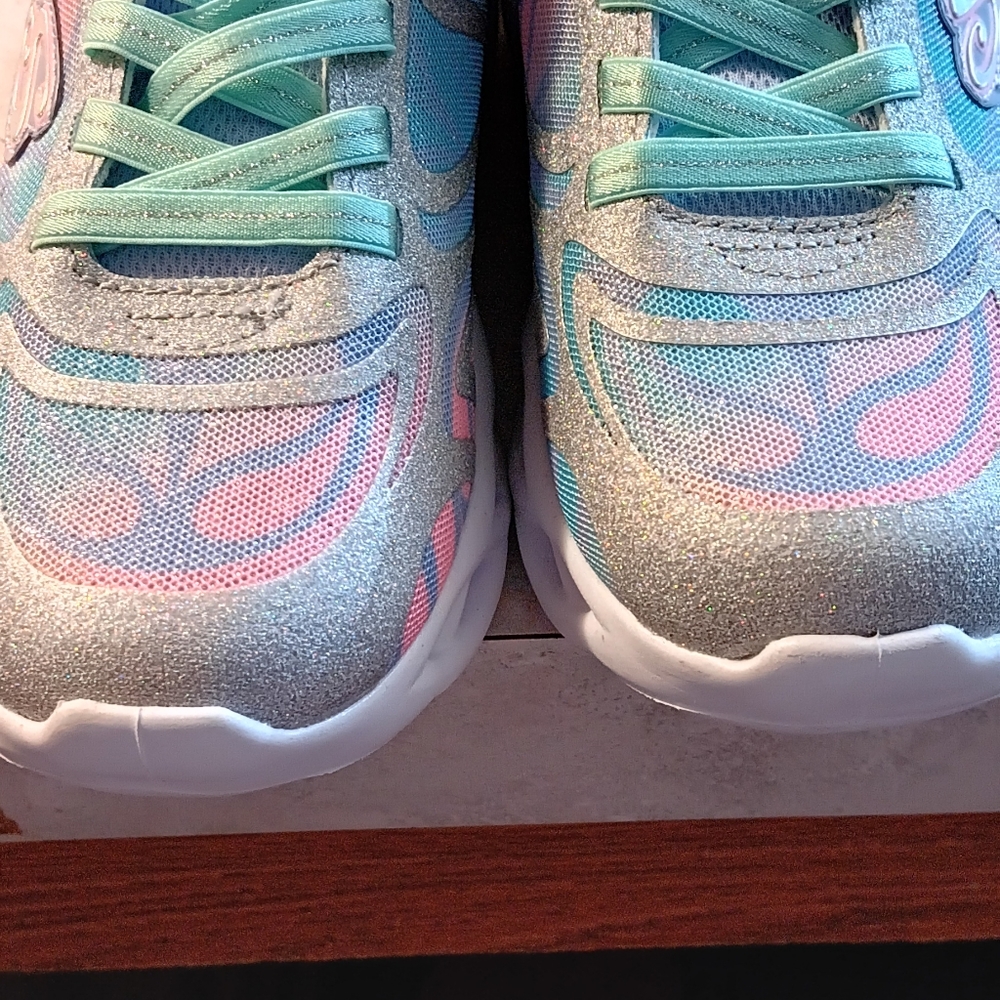 Girls shoes NWOT